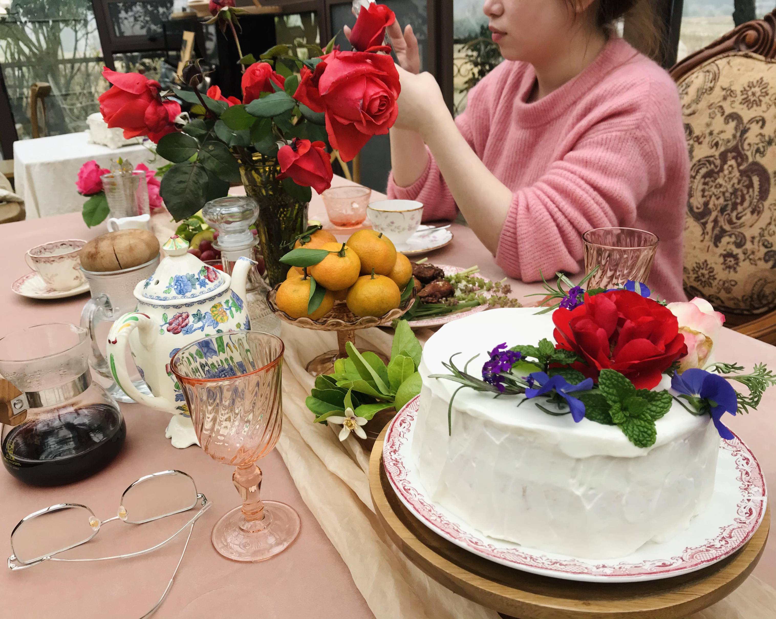 轻奢度假·乐享阳朔闲窗山水园林度假客栈·赠送遇龙河畔香草森林采摘 升级入住1晚国际品牌桂林香格里拉大酒店·动车三天自由行